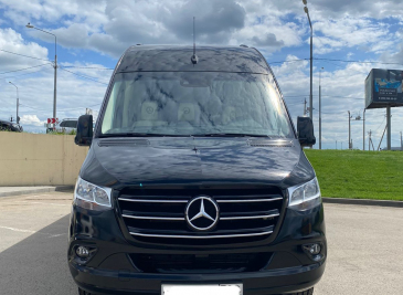 Микроавтобус Mercedes-Benz Sprinter W907 — фото №3 Микроавтобус Mercedes-Benz Sprinter W907 — фото №3